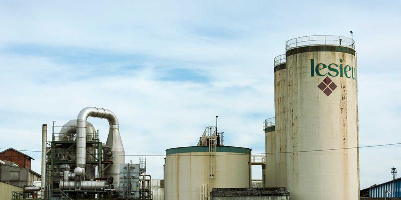 尾货批发与积压库存如何变废为宝？供应链金融解锁尾货交易新价值，快速获取流动资金